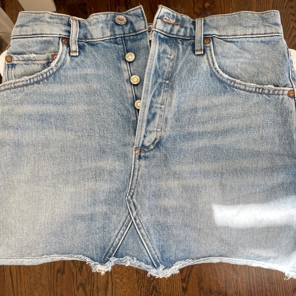 AGOLDE Crisscross Raw Hem Denim Miniskirt - Picture 5 of 5